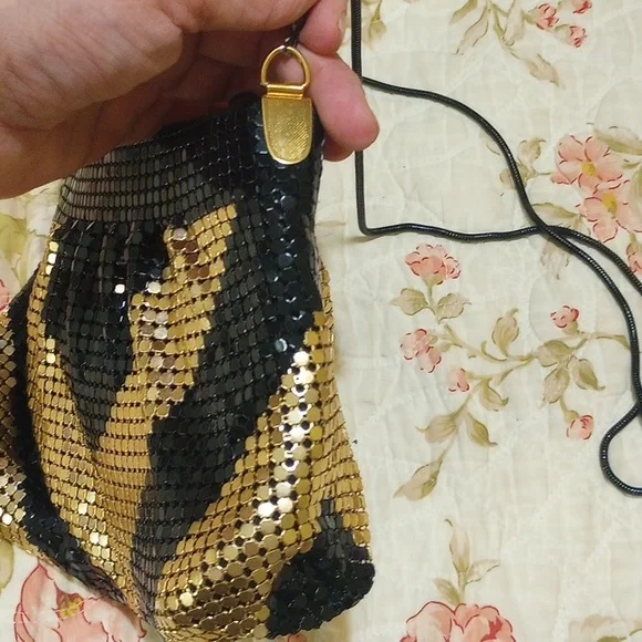 Vintage Brass Mesh Evening Bag - Picture 3 of 5